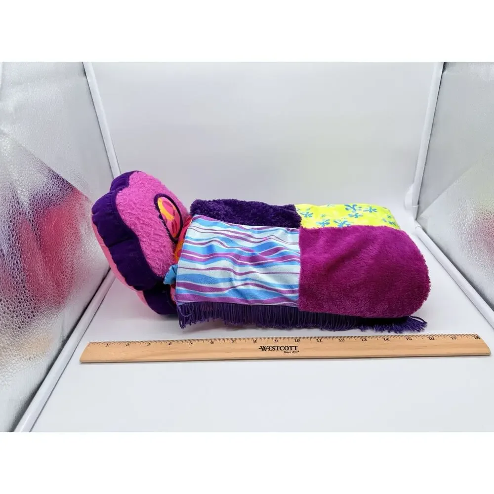 Manhattan Toy Groovy Girls Plush Doll Bed Attached Blanket Multicolore